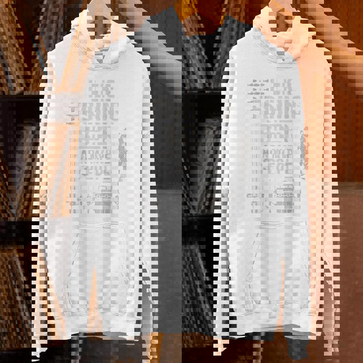 私はビール釣りが好きで、背中には3人で面白い釣りが好きです。 パーカー