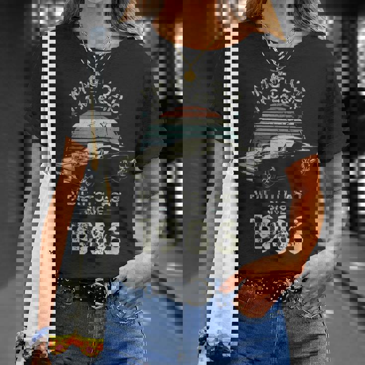 40歳の誕生日 1986年クラシックカー Tシャツ 彼女への贈り物