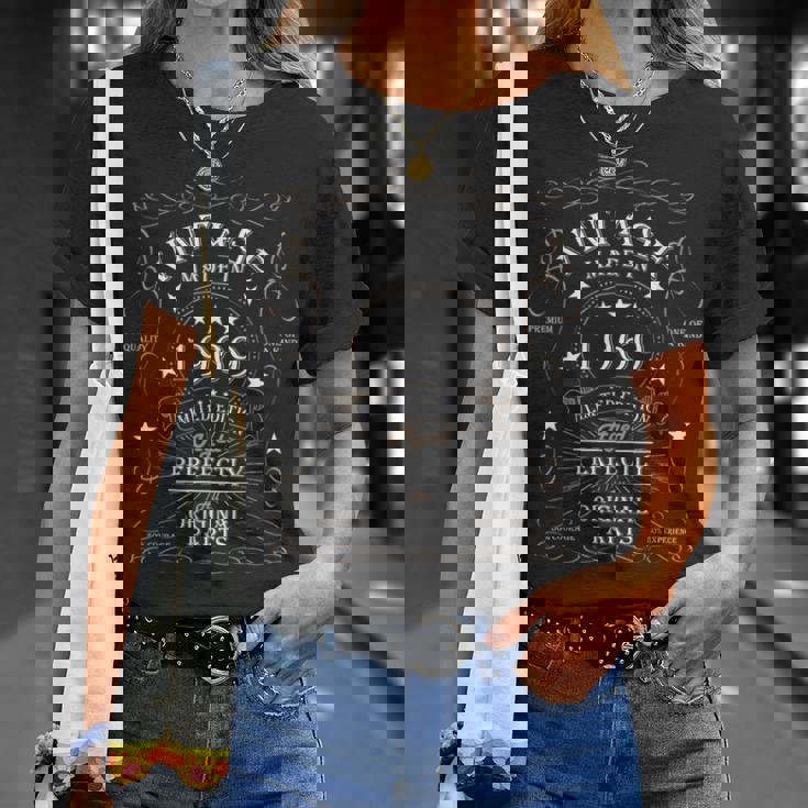 57 歳の誕生日レトロ限定版男性女性ヴィンテージ 1969 Tシャツ 彼女への贈り物