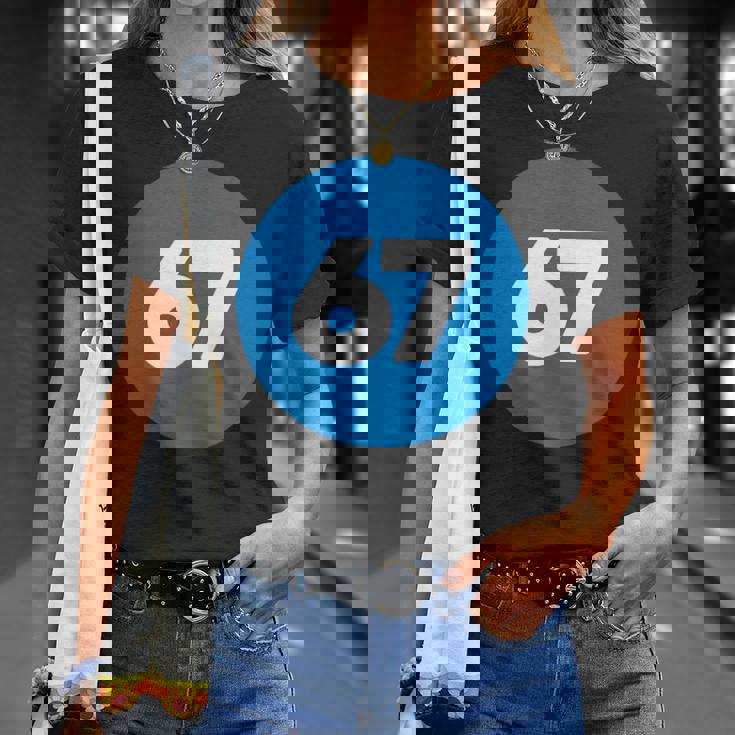 67 歳の誕生日番号 67 バルーン 67 歳の誕生日 Tシャツ 彼女への贈り物