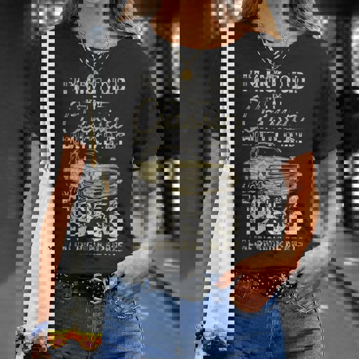 70 歳の誕生日、1956 年以来、クラシックカー、70 歳 Tシャツ 彼女への贈り物