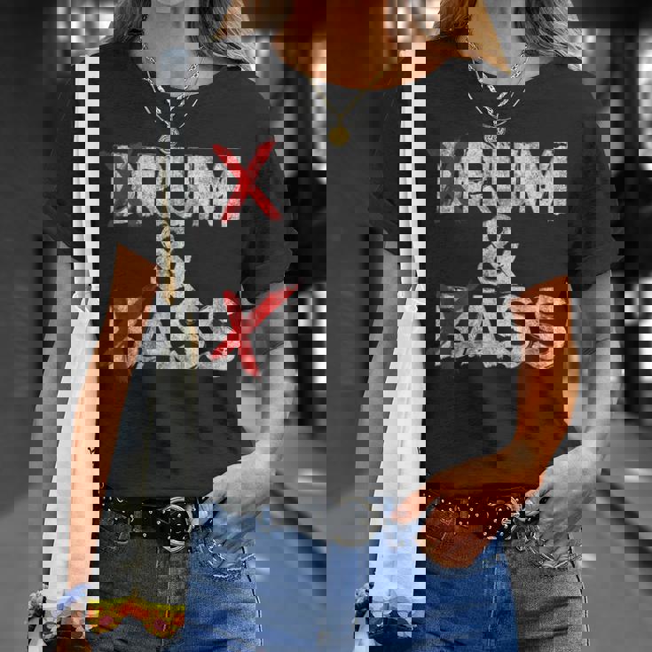 Drum And Bass Rum & Assintage Tシャツ 彼女への贈り物