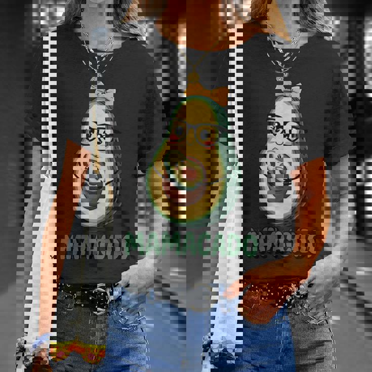 Mamacado Pregnant Avocado Mom Pun Tシャツ 彼女への贈り物