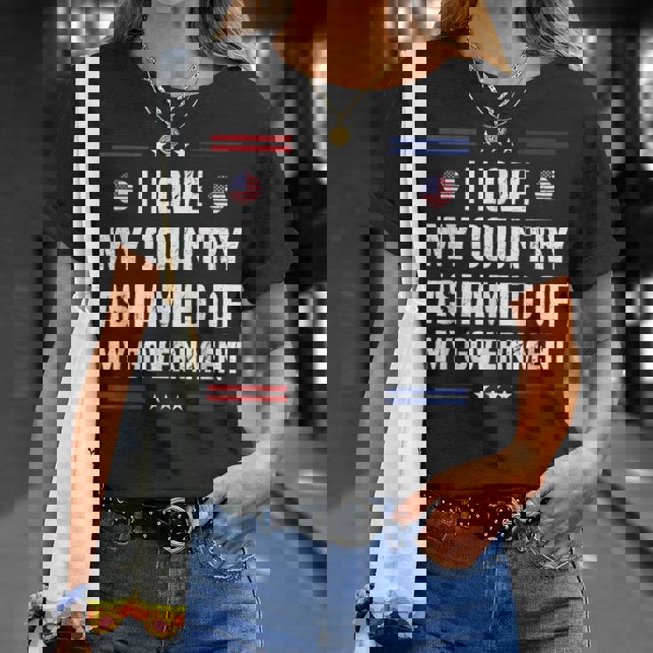 I Love My Country Ashamed Of My Government Usa 愛国的 Tシャツ 彼女への贈り物