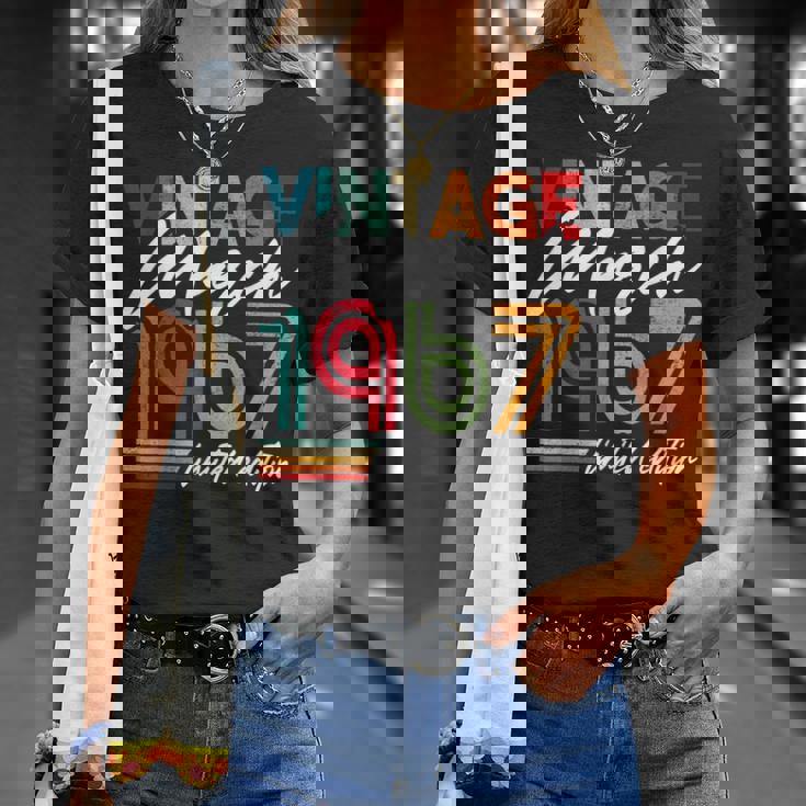 Marzo De 1967 Diseño De Cumpleaños Nacido En Marzo De 1967 Camiseta unisex Regalos para ella