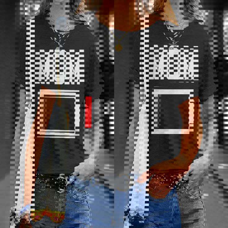 Mom Battery Low Mother Family Mama Mommy Mom Tシャツ 彼女への贈り物