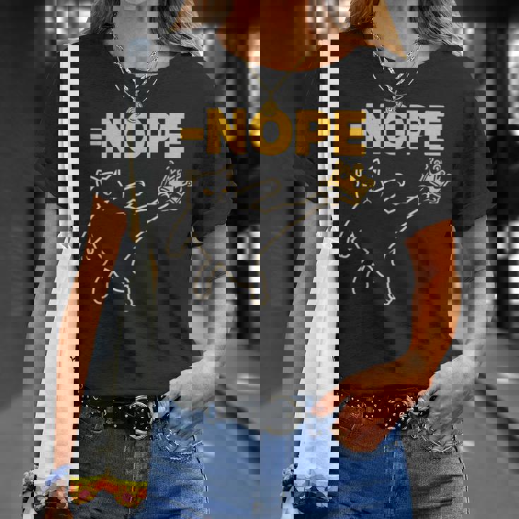 No Kings In America レトロ エッジの効いた抗議 Tシャツ 彼女への贈り物