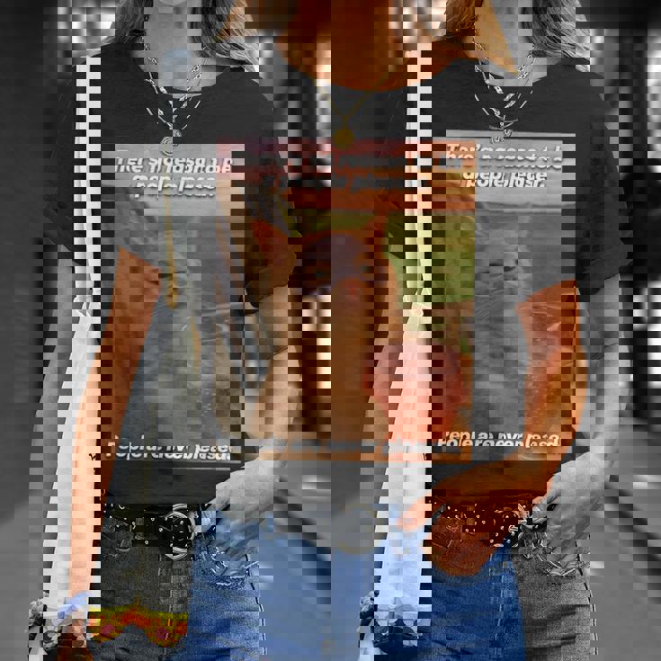 People Are Never Pleased Brainrot 猫ミーム 大学ユーモア Tシャツ 彼女への贈り物