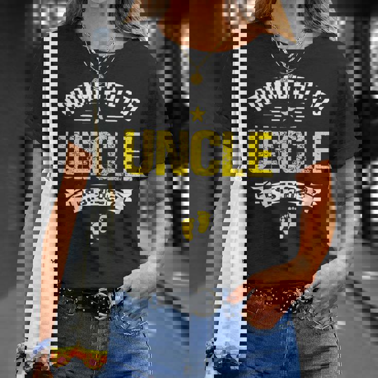 メンズ Promoted To Uncle Est 2027Oon To Be Dad Tシャツ 彼女への贈り物