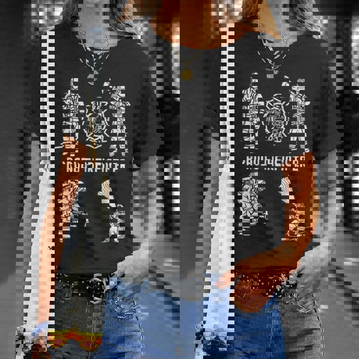 Proud 消防士 消防用品 グラフィック シンボル 消防士 長袖tシャツ Tシャツ 彼女への贈り物