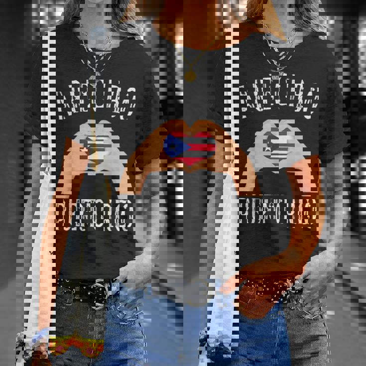 Puerto Rico Flag Heart Arecibo City Tシャツ 彼女への贈り物