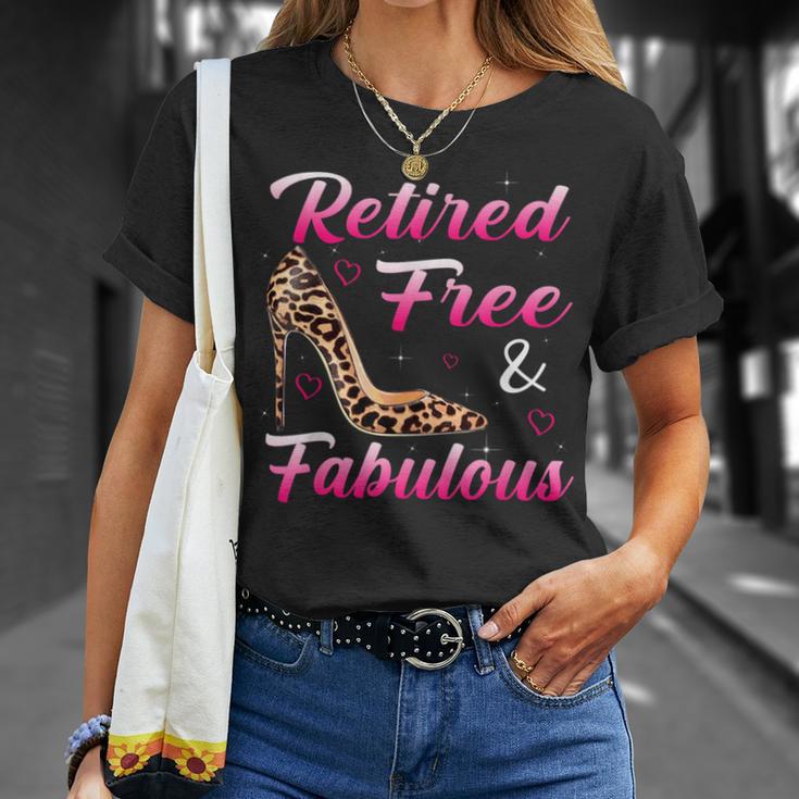 Retraité 2023 Gratuit Et Fabuleux Léopard À La Retraite Pour Les S T-Shirt Cadeaux pour elle