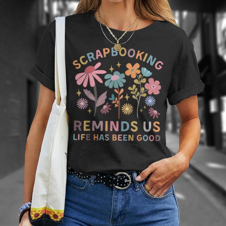 Retro Wildflowers Scrapbooking Reminds Crafter Mom Scrapbook T-Shirt Gifts for Her