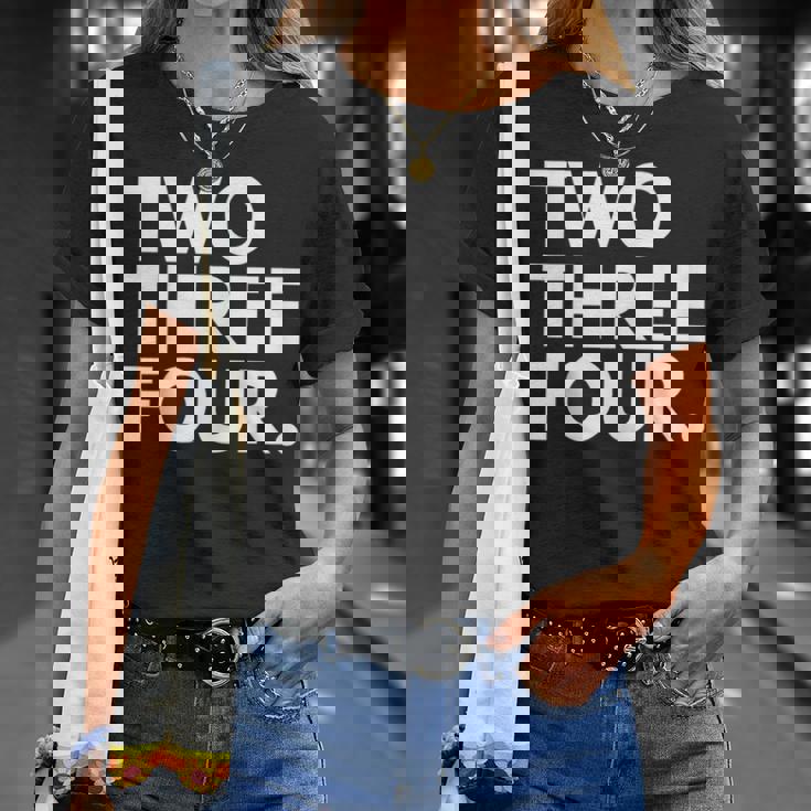 Two Three Four 市外局番 234 アクロン オハイオ州 米国 Tシャツ 彼女への贈り物