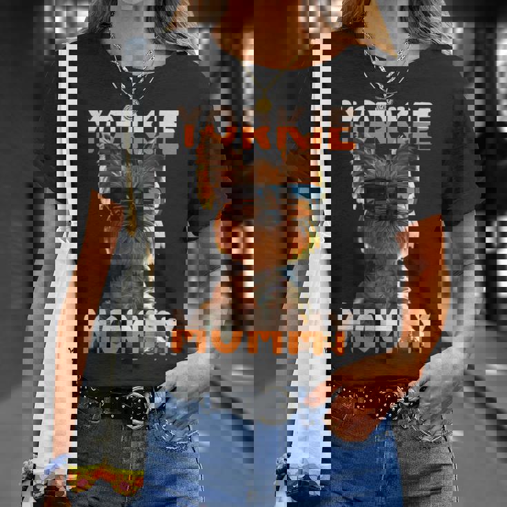 Yorkie Mommyヨーキー ママ 母親 母の日 ママ かわいい ヨークシャー・テリア Tシャツ 彼女への贈り物