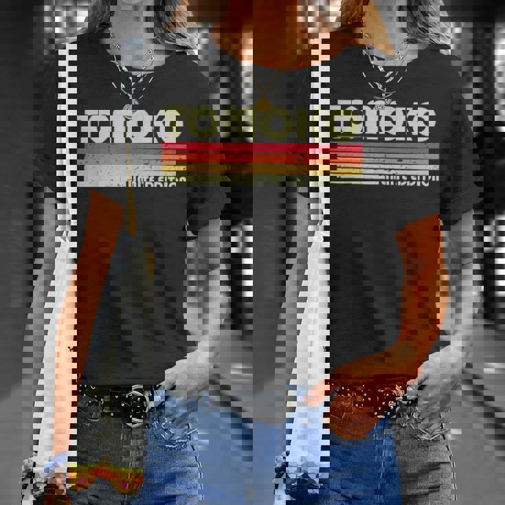 【ともこ トモコ】名前 名字 家族お揃い ギャグ ネタ ウケ狙い 贈り物 ギフト 面白い おもしろ Tシャツ 彼女への贈り物