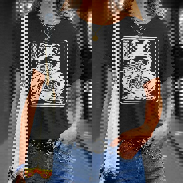 おもしろい 不機嫌そうなカエル ラーメン かわいい 水墨画 日本語 長袖tシャツ Tシャツ 彼女への贈り物