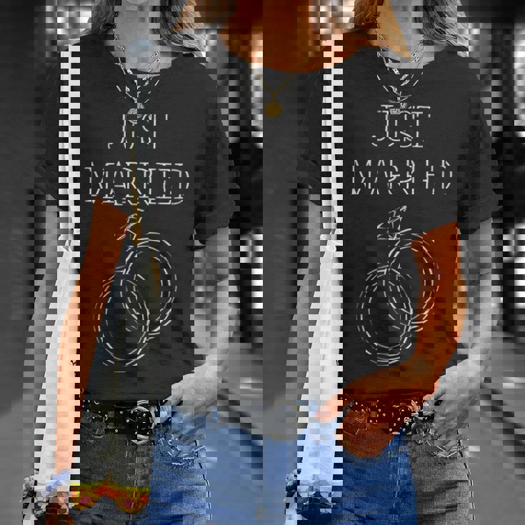 お揃いのカップルシャツ Just Married Newlyweds 新郎新婦 新郎新婦 Tシャツ 彼女への贈り物