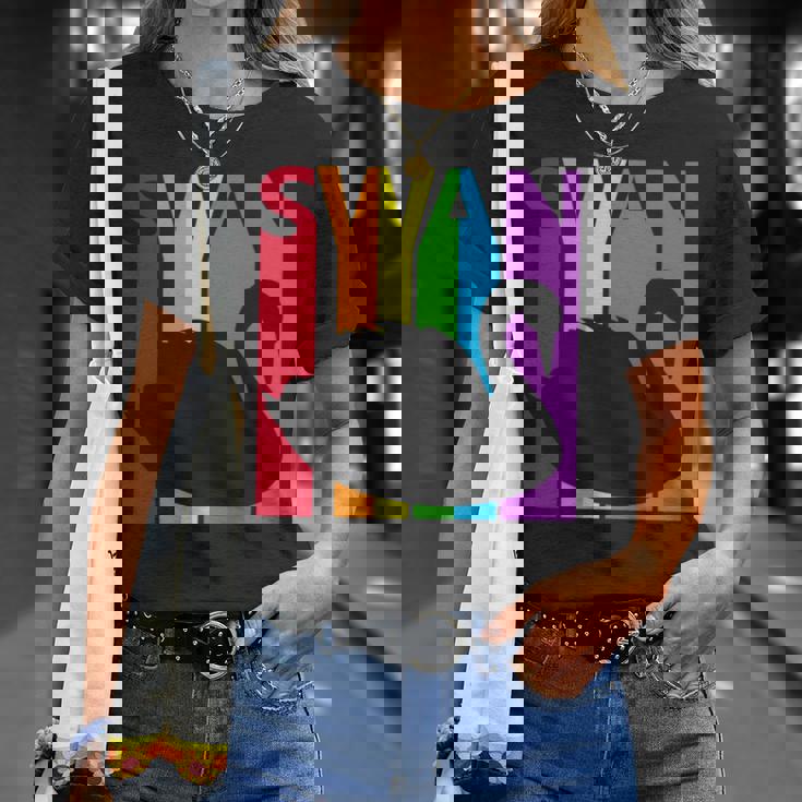 かわいいレインボースワンの鳥が好きな人 長袖tシャツ Tシャツ 彼女への贈り物