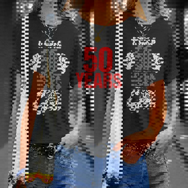 この素敵な50歳の誕生日を面白く見せるのに50年かかりました Tシャツ 彼女への贈り物