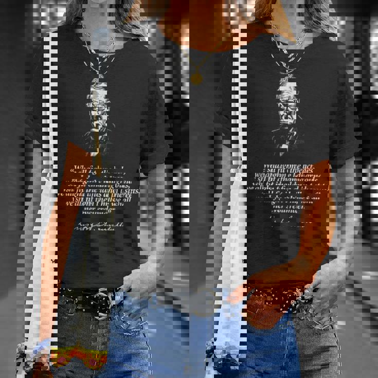 ウィンストン・チャーチル Wehall Neverurrender 引用 Tシャツ 彼女への贈り物