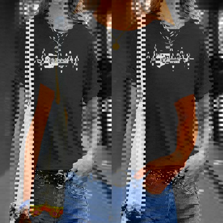 ウクレレ・ハートライン ウクレレ愛好家 Tシャツ 彼女への贈り物