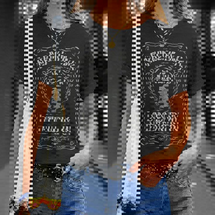 シャーロック・ホームズ ロンドン・ドライ・ディダクション ラベルデザイン Tシャツ 彼女への贈り物