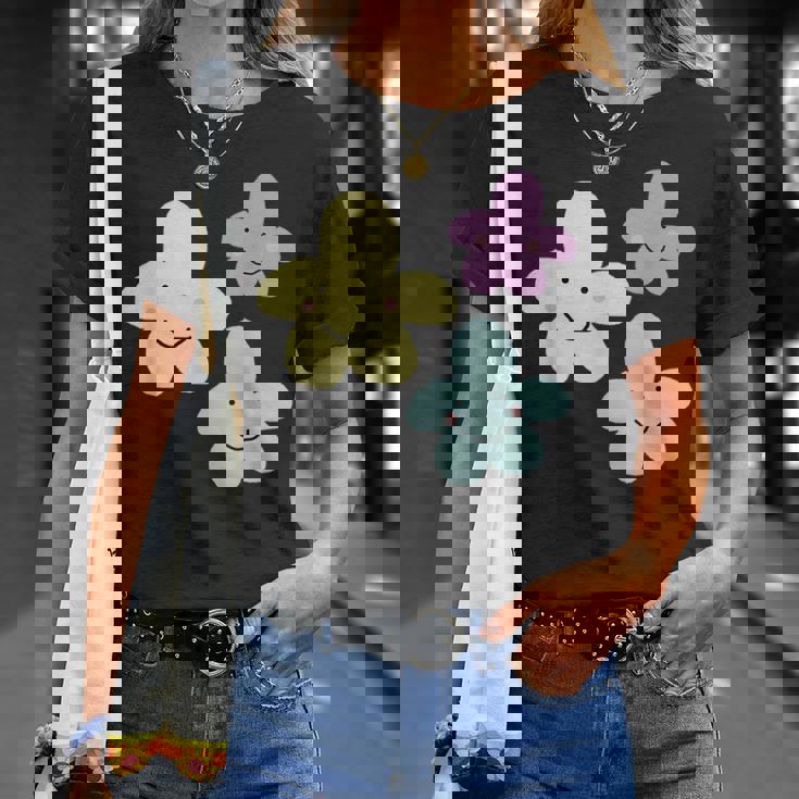 スマイリングフラワー イエロー ブルー パープル 楽しい春 Tシャツ 彼女への贈り物