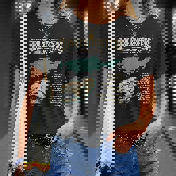 ダンクルオステウス Dunkleosteus Facts 古代魚 恐竜 海洋 生物 学習 図解 Tシャツ 彼女への贈り物