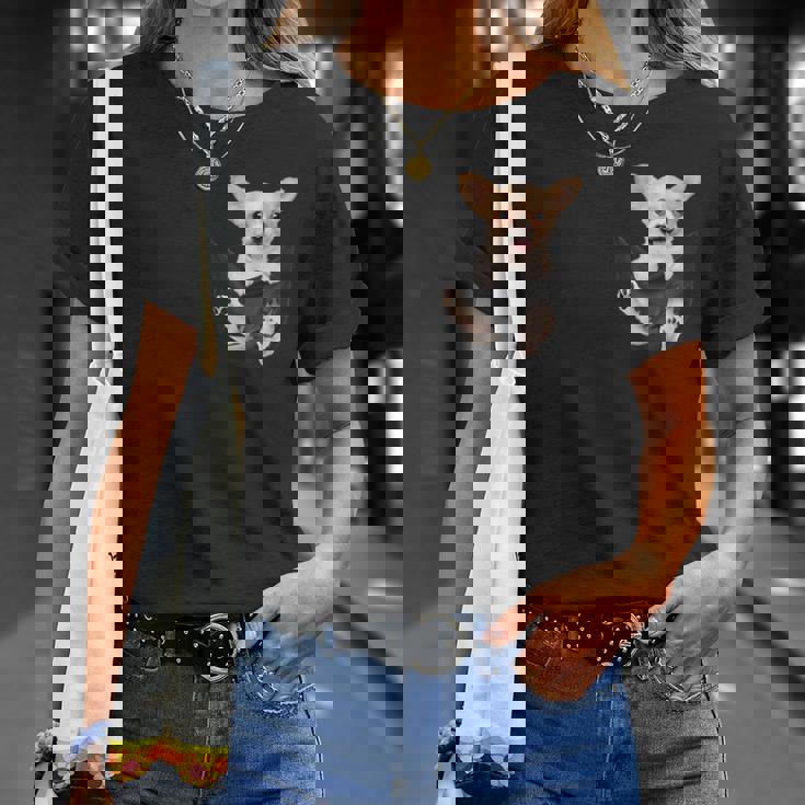 チワワ愛好家のためのあなたのポケットの中の面白いチワワ Tシャツ 彼女への贈り物