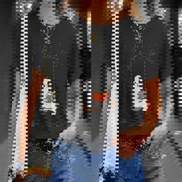 ハロウィン おばけ 読書 かわいい マジカル 本 恋人 本の虫 Tシャツ 彼女への贈り物