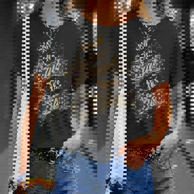 バンドと髪のユーモアで魅せるスタイル表現 Tシャツ 彼女への贈り物