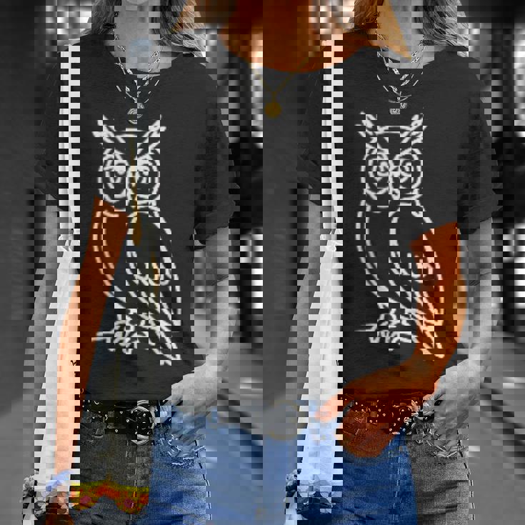 フクロウ ミニマリストバッジ パッチラインアート Tシャツ 彼女への贈り物