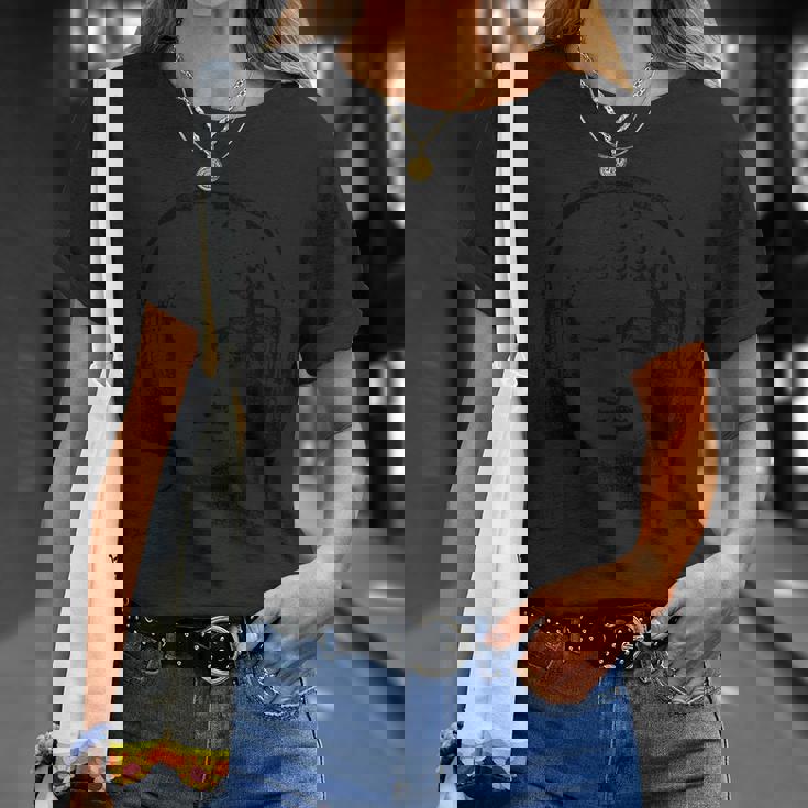 ヘッドフォンで仏陀を冷やす瞑想ヨガ音楽グラフィック Tシャツ 彼女への贈り物