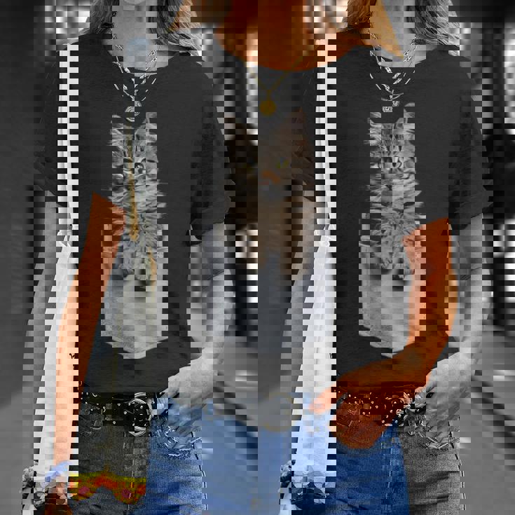 ポケットに入ったノルウェージャンフォレストキャット Tシャツ 彼女への贈り物