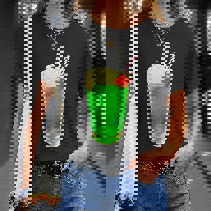 メロンソーダ／クリームソーダ（スイーツ ポップ）夏【サマータイム】昭和レトロ 80S かわいい デザイン Tシャツ 彼女への贈り物