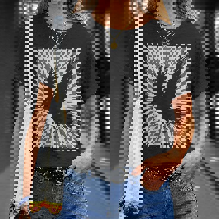 レトロなカラスの美学 日本の旭日旗 黒カラス Tシャツ 彼女への贈り物