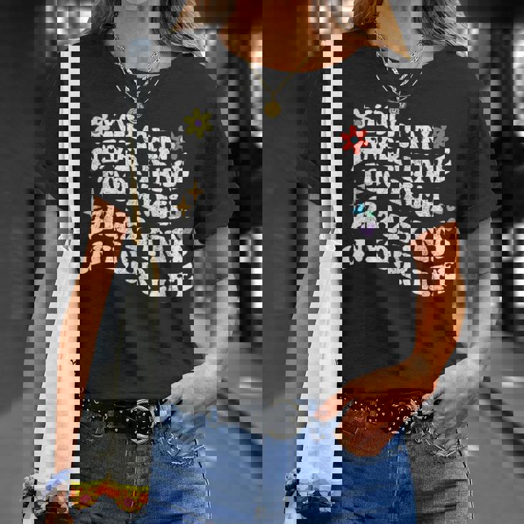 レトログルーヴィーなあなたは、決してあまりにも多くのgrazynaを持つことはできません Tシャツ 彼女への贈り物