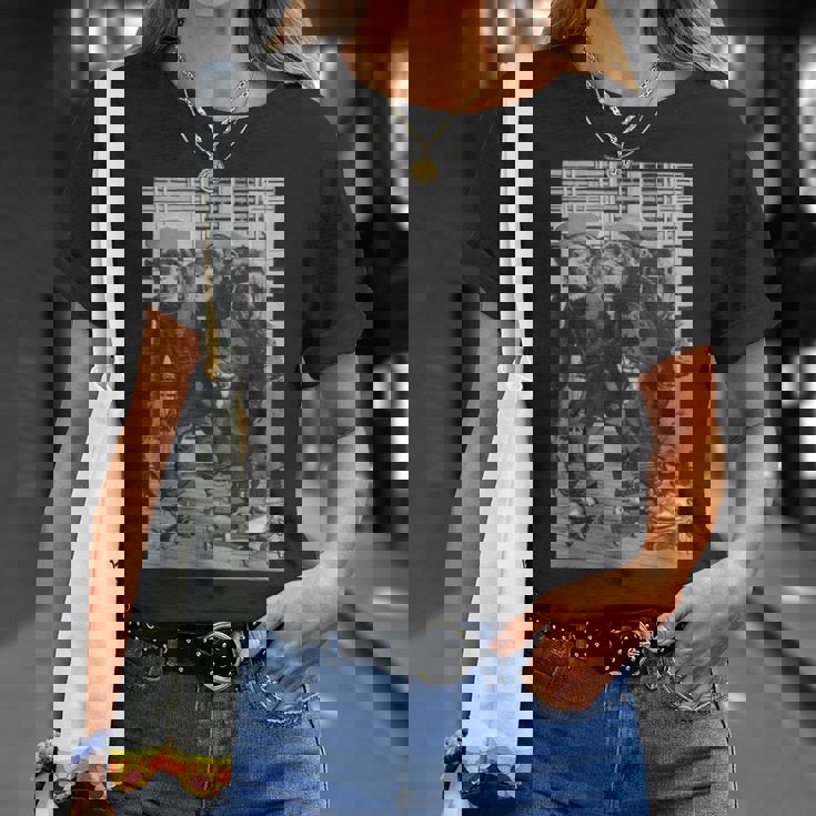 ローラースケートモンキーチンパンジーヴィンテージチンパンジーファニーモンキー Tシャツ 彼女への贈り物