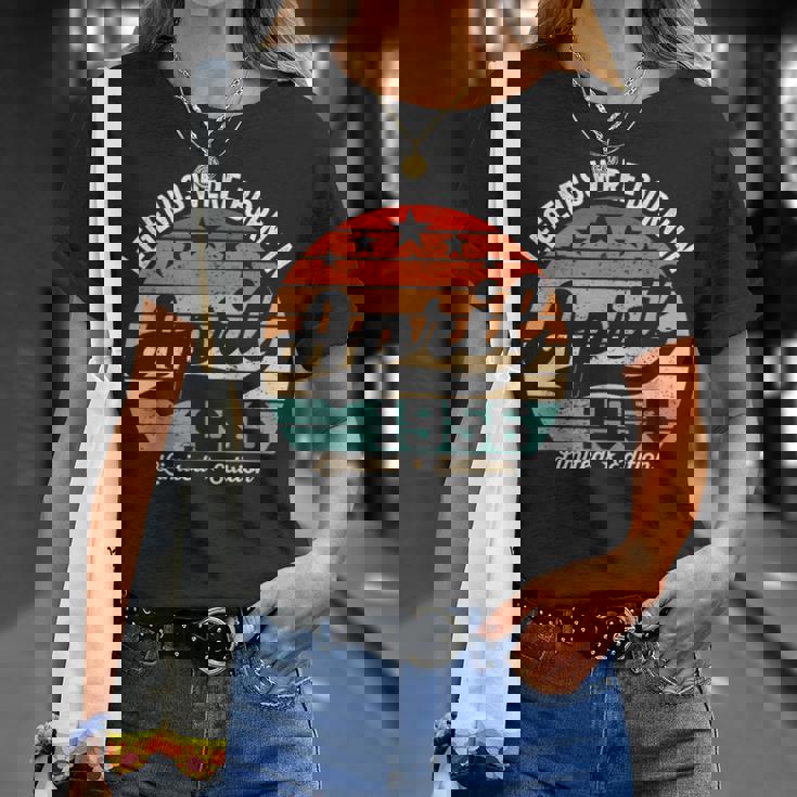 ヴィンテージ70歳の誕生日の伝説は1956年4月に誕生しました。 Tシャツ 彼女への贈り物