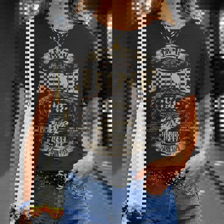 ヴィンテージ還暦伝説 1966年6月 60歳の贈り物 Tシャツ 彼女への贈り物