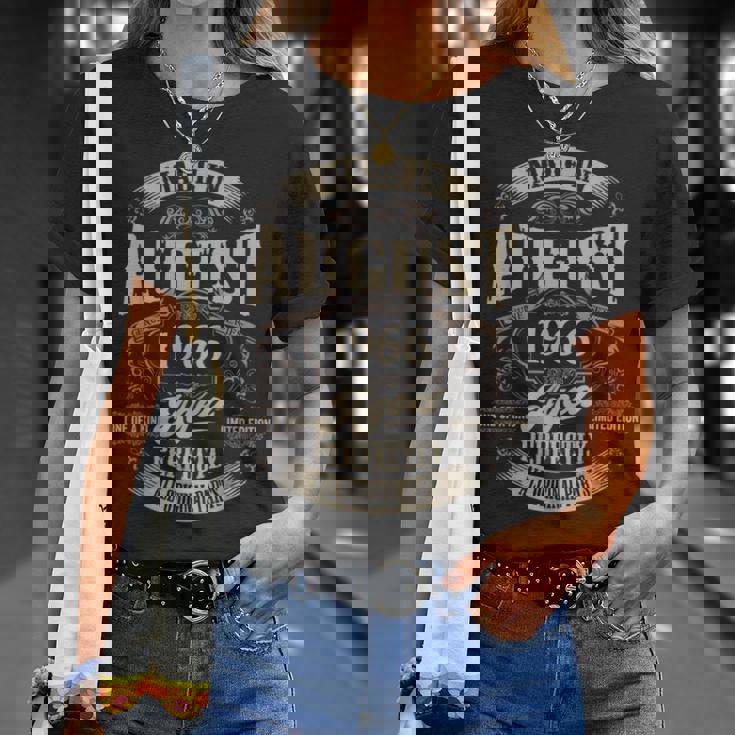 ヴィンテージ還暦伝説 1966年8月 60歳の贈り物 Tシャツ 彼女への贈り物