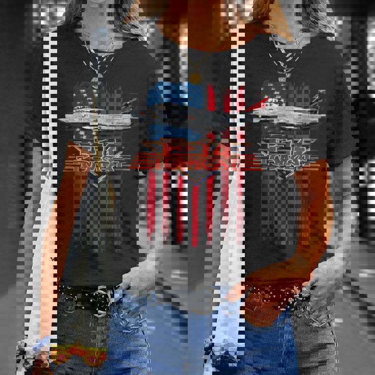 愛国的な海軍 F-14 トムキャットとアメリカ国旗 Tシャツ 彼女への贈り物