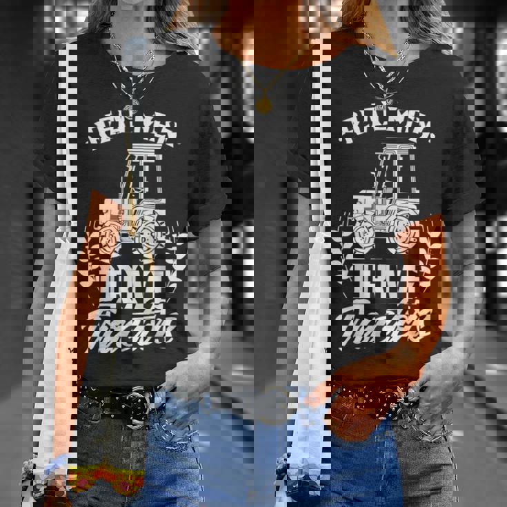 本物の男はトラクターを運転する 農作業 ランチ 農家 ファーム Tシャツ 彼女への贈り物