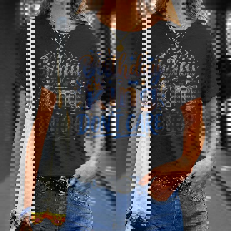 王様の誕生日パーティー衣装。 Tシャツ 彼女への贈り物