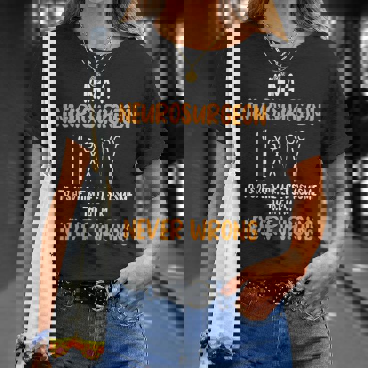 脳神経外科医 脳内科医専門医 神経系専門家 Tシャツ 彼女への贈り物