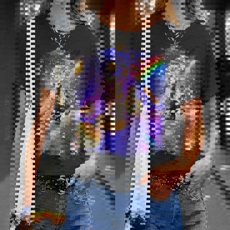 虹銀河のホットドッグに乗る宇宙の猫 Tシャツ 彼女への贈り物