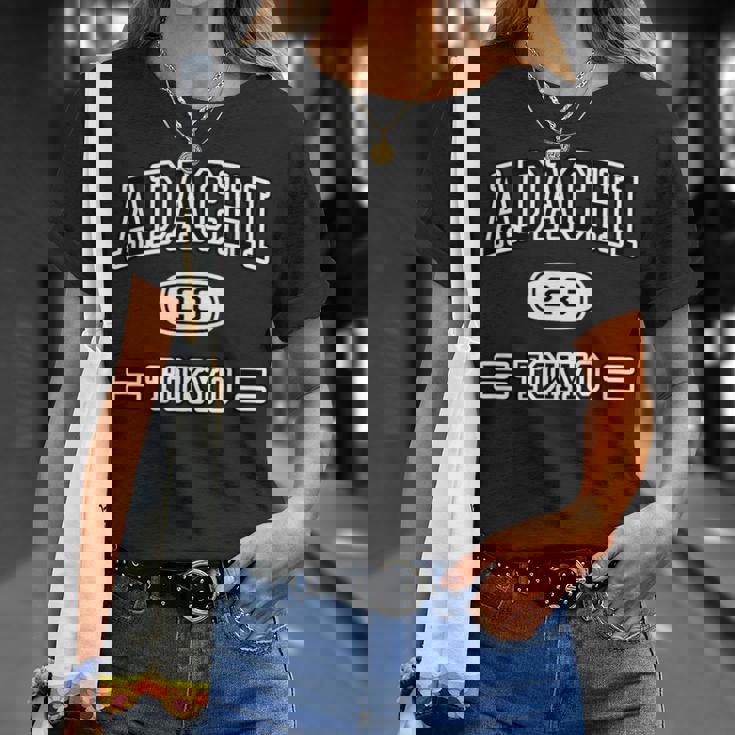 足立区 Adachi【チームユニフォーム カレッジ風】東京 23区 Jimo-T ジモティ 面白い Tシャツ 彼女への贈り物