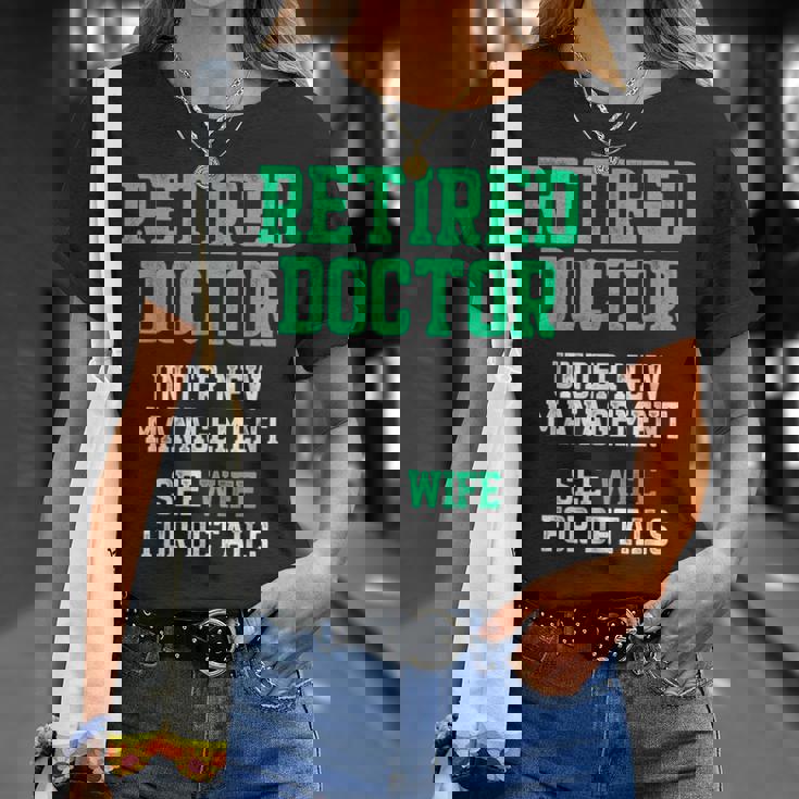 退職した医師医療md妻医師退職 Tシャツ 彼女への贈り物