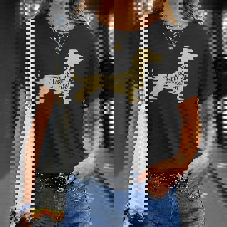 面白いダックスフント犬のデザイン ペット愛好家の足 Tシャツ 彼女への贈り物